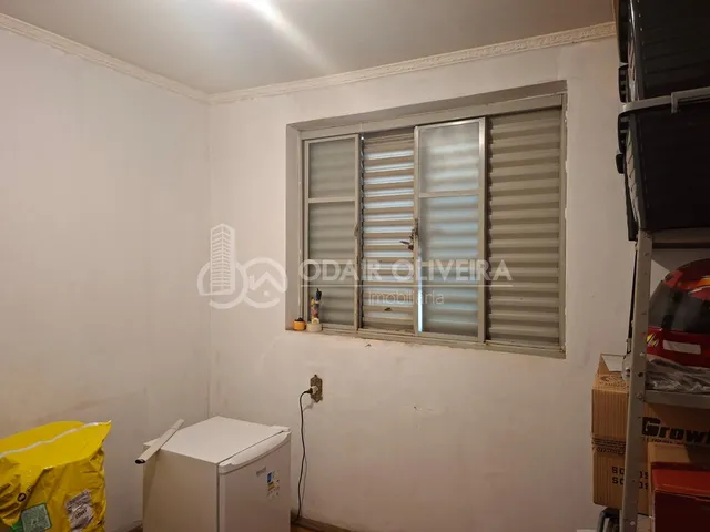 Imagem 8: Casa em Terreno com Ótima Localização, Próximo Aos Bancos