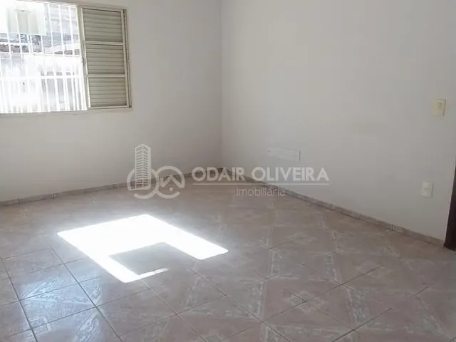 Imagem 2: Casa no Bairro santa Luzia em Terreno Espaçoso de 300 M