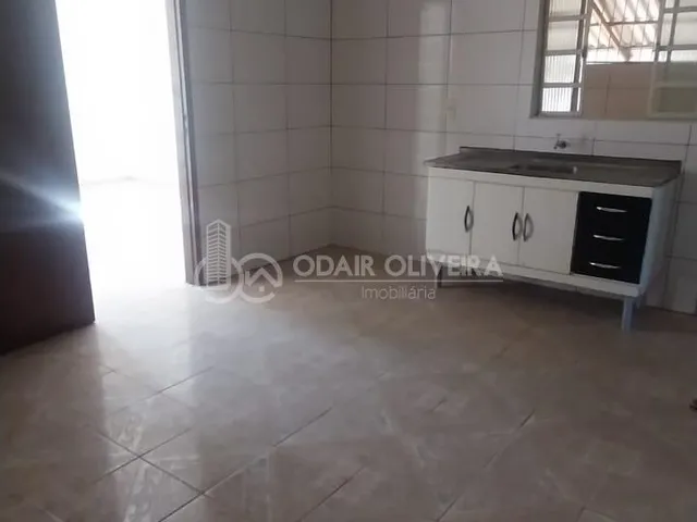 Imagem 5: Casa no Bairro santa Luzia em Terreno Espaçoso de 300 M