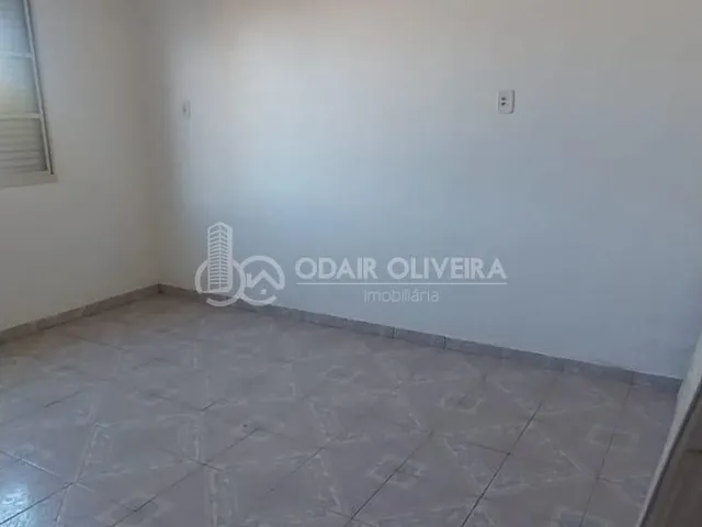 Imagem 7: Casa no Bairro santa Luzia em Terreno Espaçoso de 300 M