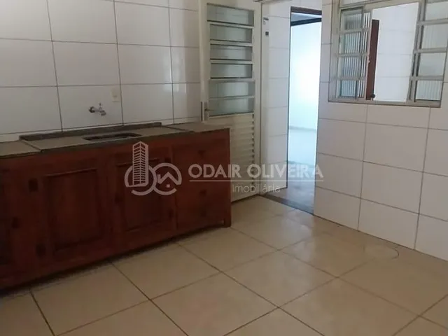 Imagem 8: Casa no Bairro santa Luzia em Terreno Espaçoso de 300 M