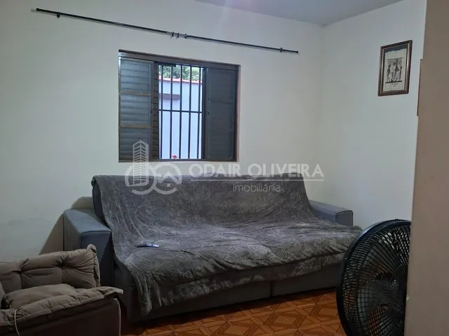 Imagem 10: Casa com 3 Quartos Bem Localizada no Bairro santa Luzia