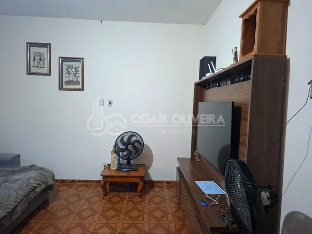 Imagem 8: Casa com 3 Quartos Bem Localizada no Bairro santa Luzia
