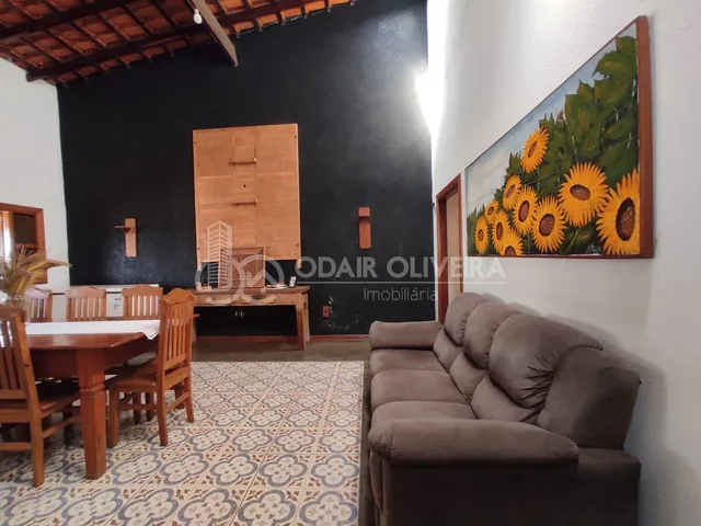 Imagem 2: Casa À Venda no Bairro Cohab 4, na Cidade de Passos-Mg