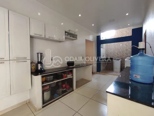 Imagem 5: Casa À Venda no Bairro Cohab 4, na Cidade de Passos-Mg