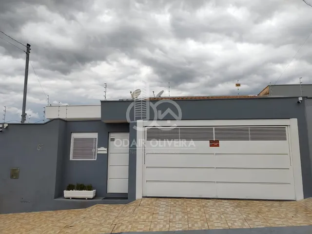 Imagem: Casa com 3 Dormitórios À Venda, Vila Betinho