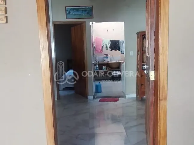 Imagem 2: Casa no Bairro Jardim Polivalente com Dois Quartos e Piscina