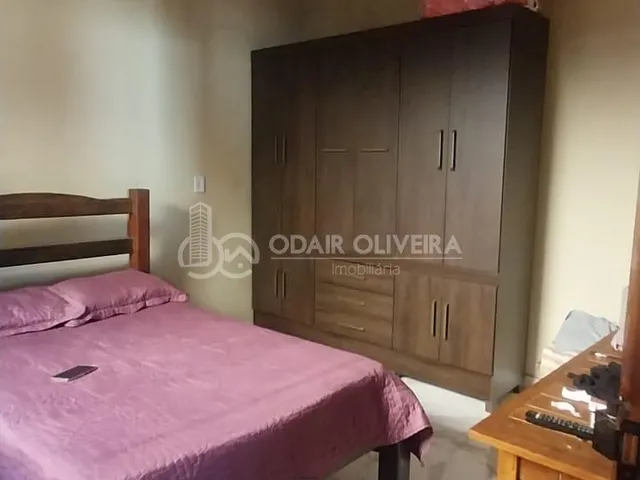 Imagem 4: Casa no Bairro Jardim Polivalente com Dois Quartos e Piscina