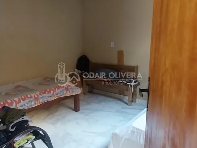Imagem 5: Casa no Bairro Jardim Polivalente com Dois Quartos e Piscina