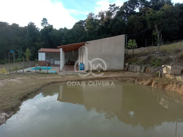 Imagem 2: Chácara com 3 Quartos e 2 Banheiros na Mumbuca À Venda, Rural, Passos - Mg