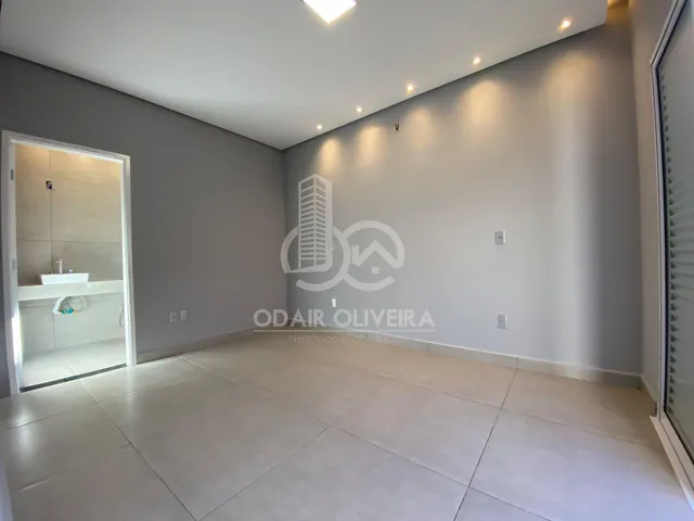 Imagem 2: Casa com 3 Dormitórios a Venda no Mirante do Vale, Passos - Mg
