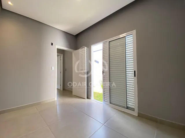 Imagem 6: Casa com 3 Dormitórios a Venda no Mirante do Vale, Passos - Mg