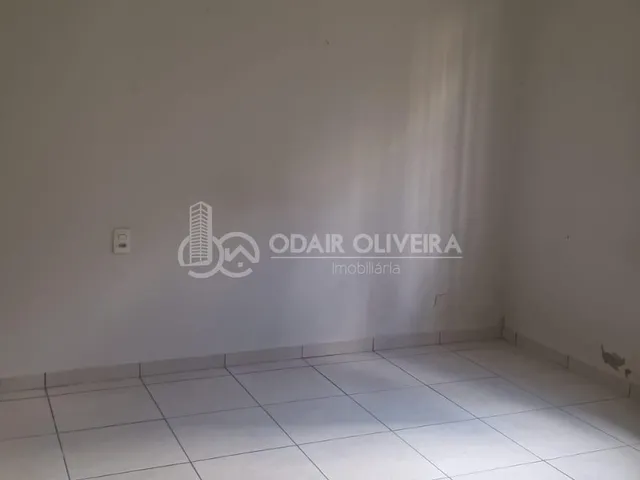 Imagem 10: Casa com Dois Quartos, Banheiro Social, Sala, Copa e Cozinha Conjugada