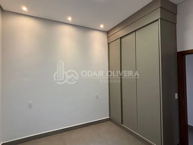 Imagem 5: Casa Disponivel para Venda no Bairro Villagio D Italia em Passos Mg