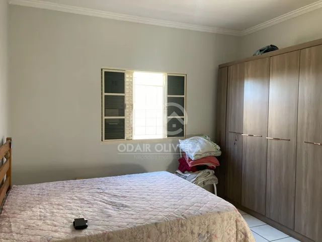 Imagem 12: Casa a Venda com 3 Dormitorios - Bairro santa Maria Goretti, Passos - Mg