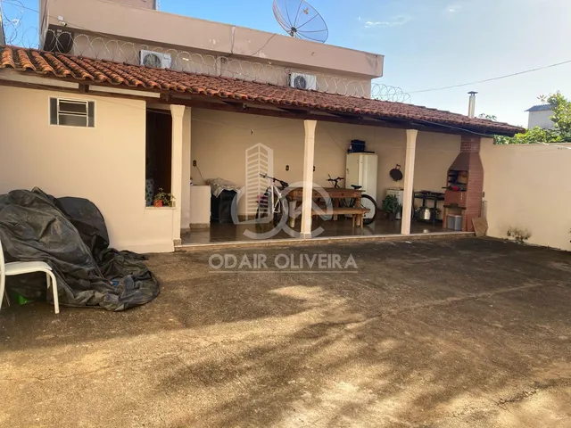 Imagem 10: Casa a Venda com 3 Dormitorios - Bairro santa Maria Goretti, Passos - Mg