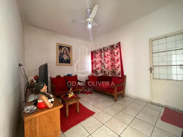 Imagem 9: Casa de 2 Quartos e Garagem Coberta À Venda, Primavera, Passos - Mg
