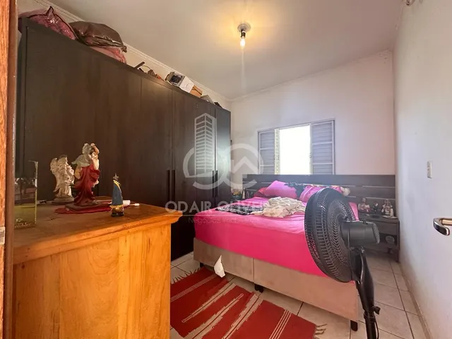 Imagem 5: Casa de 2 Quartos e Garagem Coberta À Venda, Primavera, Passos - Mg