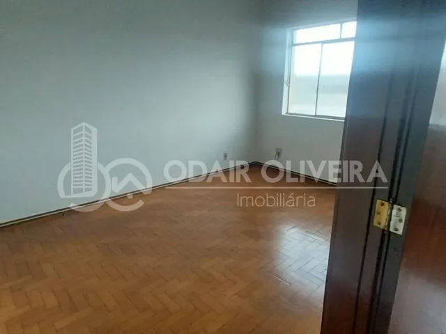 Imagem 3: Apartamento no Centro da Cidade de Passos com 3 Quartos