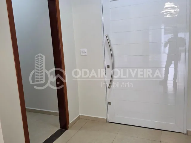 Imagem 3: Belissima Casa no Panorama com 2 Suítes e Área Gourmet Completa Espaço e Conforto em Alto Padrão