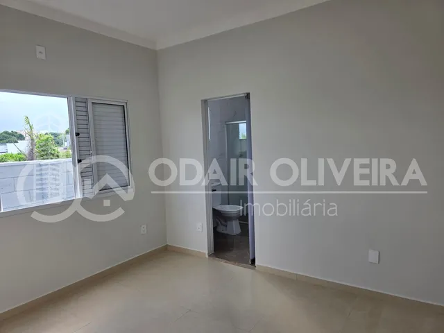 Imagem 4: Belissima Casa no Panorama com 2 Suítes e Área Gourmet Completa Espaço e Conforto em Alto Padrão