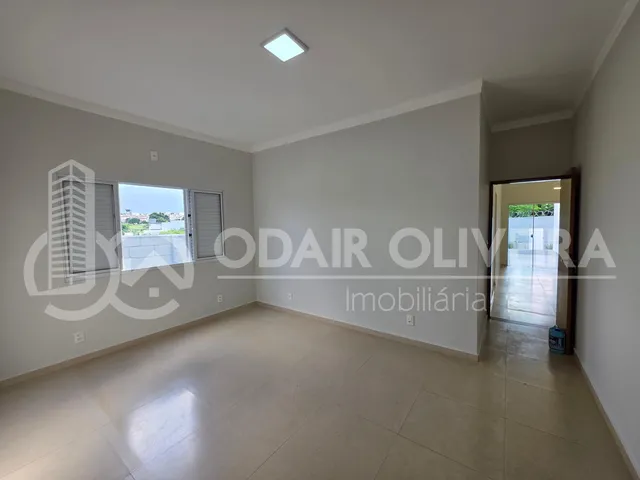 Imagem 8: Belissima Casa no Panorama com 2 Suítes e Área Gourmet Completa Espaço e Conforto em Alto Padrão