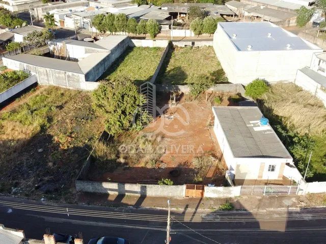 Imagem: Terreno Comercial de 800M À Venda, Serra