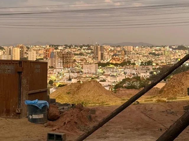Imagem 2: Terreno com Vista Linda com 300M À Venda, Jardim Satelite, Passos - Mg