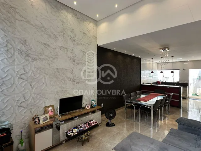 Imagem: Casa com 3 Dormitórios Sendo 1 Suíte a