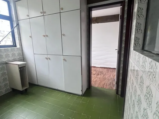 Imagem 11: Apartamento Semi-Mobiliado com 4 Dormitórios no Alto da Glória