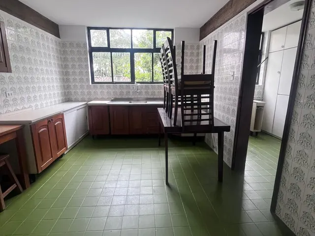 Imagem 16: Apartamento Semi-Mobiliado com 4 Dormitórios no Alto da Glória