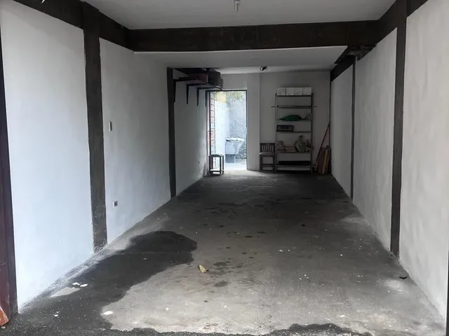 Imagem 9: Apartamento Semi-Mobiliado com 4 Dormitórios no Alto da Glória