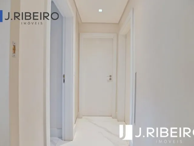 Imagem 16: Sqs 208 Bloco K - Venda Apartamento Reformadíssimo 02 Quartos, Suíte com Closet e Vaga Garagem