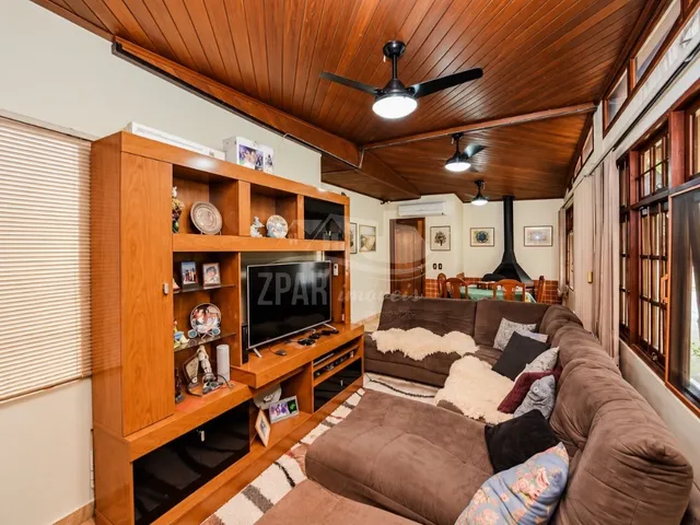 Imagem 14: Casa a Venda em Porto Alegre-Rs, 3 Quartos, 3 Banheiros, 2 Vagas de Garagem - Rubem Berta - 146,32 M²