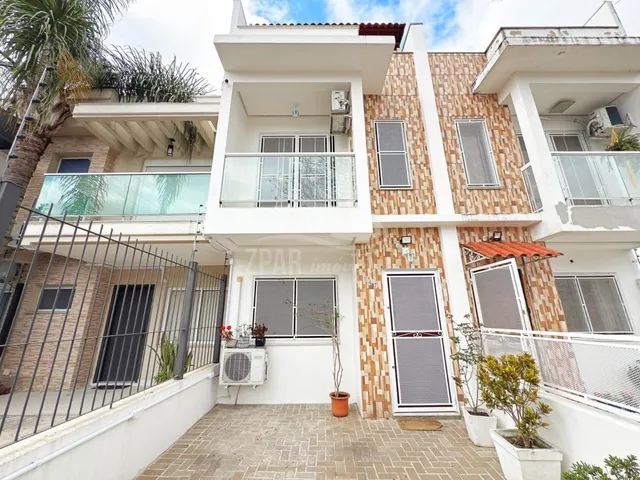 Imagem: Imperdível Casa À Venda em Porto Alegre-Rs