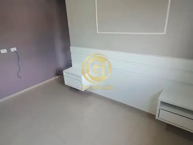 Imagem 2: Casa À Venda no Villa Branca Jacareí com 2 Quartos, 1 Suíte e Jardim de Inverno