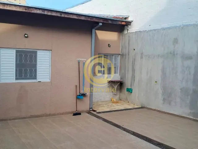 Imagem 4: Casa À Venda no Villa Branca Jacareí com 2 Quartos, 1 Suíte e Jardim de Inverno
