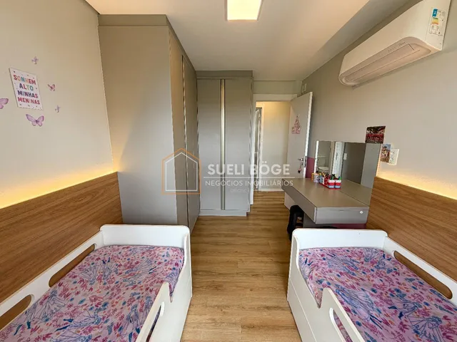Imagem 5: Apartamento Semimobiliado no Breeze com 3 Dormitórios e 2 Vagas