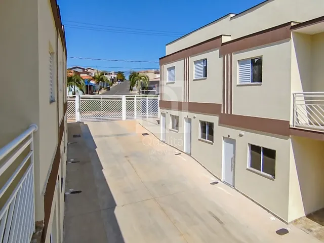 Imagem: Casa À Venda em Condomínio Fechado no