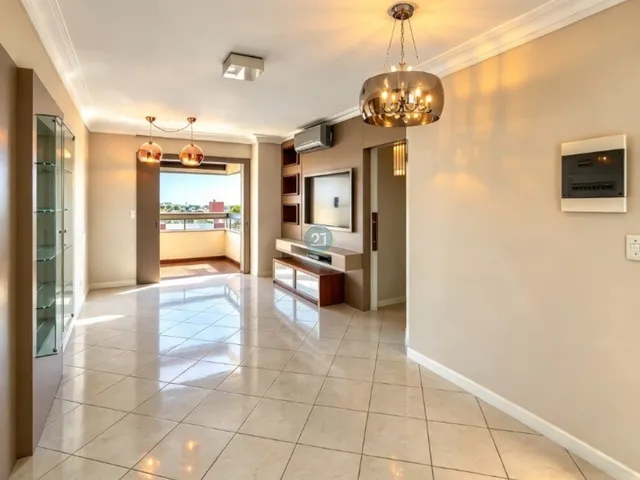 Imagem 6: Alugo Apartamento com Vista para o Mar, 03 Quartos, Sacada Gourmet, 02 Vagas, no Saco Grande, Florianópolis
