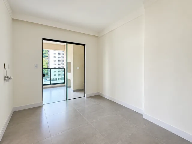 Imagem 12: Apartamento À Venda com 66M² por R$ 760.000,00