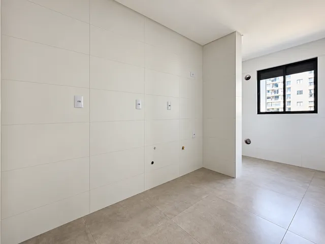 Imagem 3: Apartamento À Venda com 66M² por R$ 760.000,00