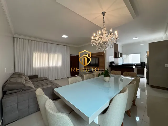 Imagem: Casa À Venda no Bairro Afonso Queiroz