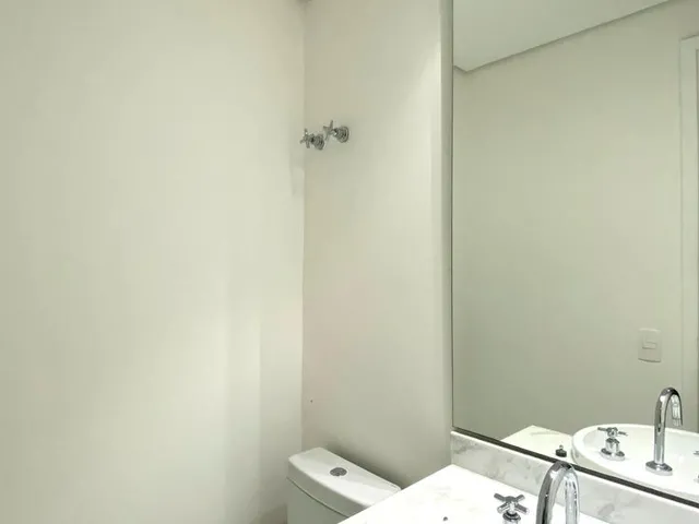 Imagem 6: Apartamento de 1 Dormitório para Alugar no Cambuí em Campinas. 2 Vagas de Garagem