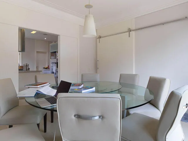 Imagem 2: Casa com 4 Quartos para Alugar, 652M² - Loteamento Alphaville Campinas