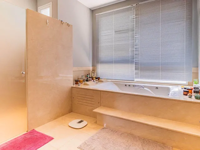 Imagem 15: Casa com 4 Quartos para Alugar, 652M² - Loteamento Alphaville Campinas