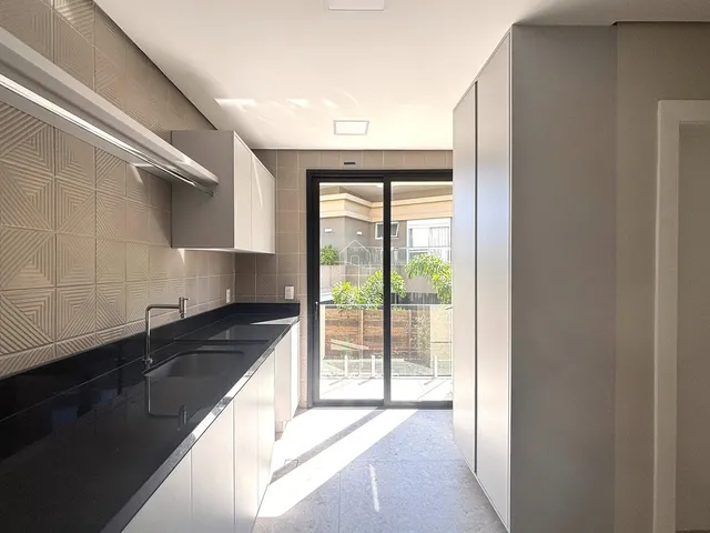 Imagem 2: Casa de Condomínio com 4 Quartos para Alugar, 525M² - Residencial Jatibela