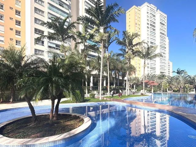 Imagem: Apartamento com 3 Quartos para Alugar, 240M²