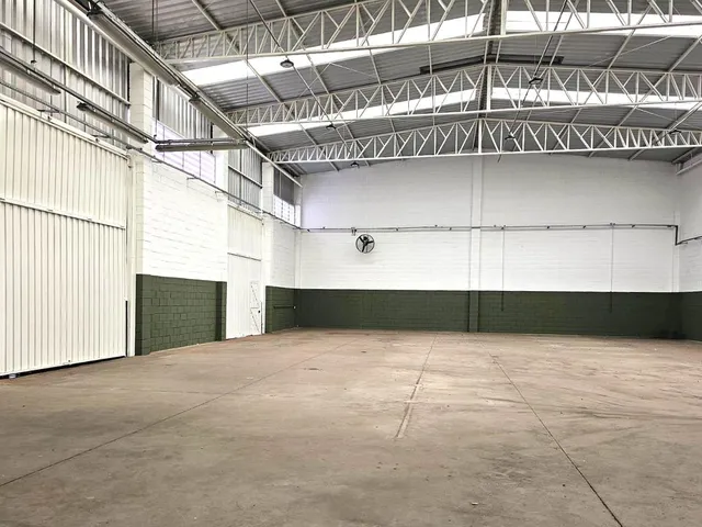 Imagem 3: Galpão/Depósito/Armazém para Alugar com 1050M², Loteamento Industrial Veccon Zeta em Sumaré, Sp