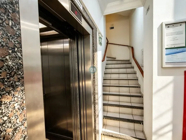 Imagem 3: Alugo Studio Clean, com Elevador, Portaria, 29M², no Eixo do Bairro Centro, Florianópolis